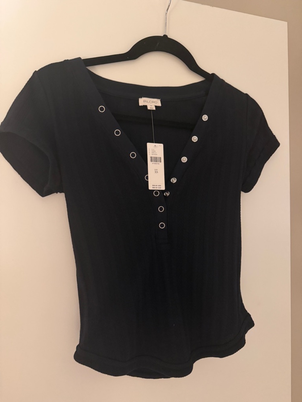 Anthropology Pilcro Black Short Sleeve Henley Top. Size XS. Black. NWT
